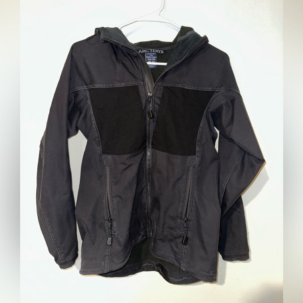 Arc’teryx Women’s Soft Shell Jacket - size small